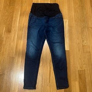 Isabel maternity skinny jeans size 6/28 .